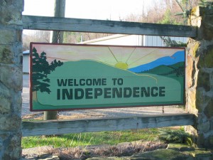 a sign reading welcome to independence